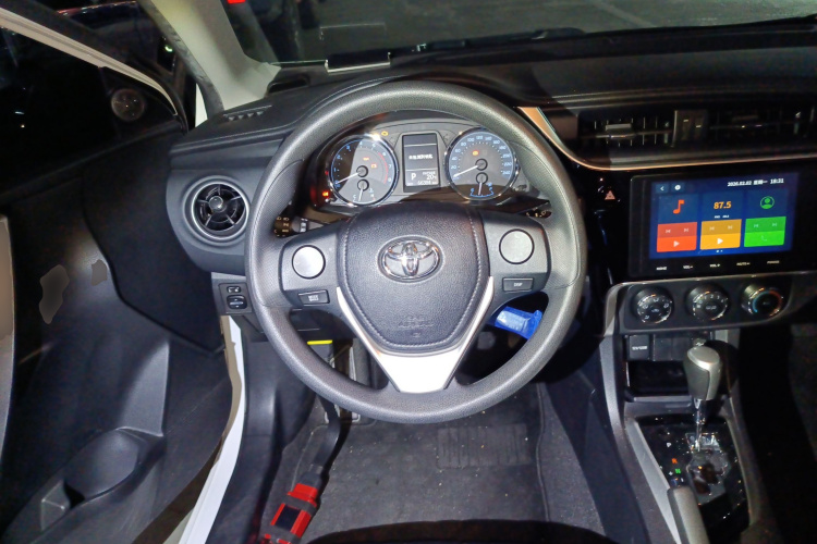 Toyota Corolla 2018 #11 Toyota Corolla 2018 car image #11