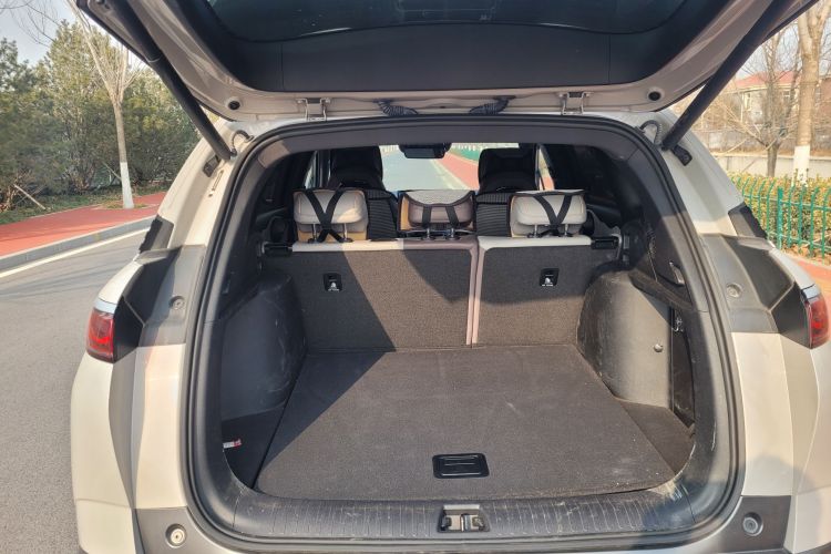 BYD Frigate 07 2024 #11 BYD Frigate 07 2024 car image #11