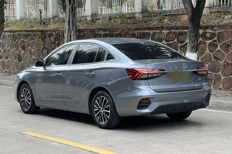 Roewe i5 2023 #11 Roewe i5 2023 car image #11