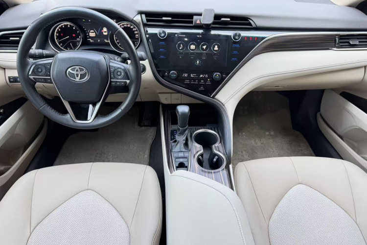 Toyota Camry 2020 #11 Toyota Camry 2020 car image #11