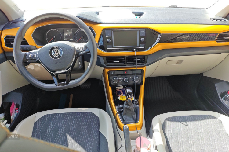 Volkswagen T-Cross 2019 #11 Volkswagen T-Cross 2019 car image #11