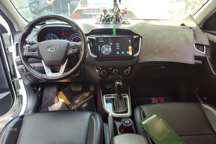Hyundai ix25 2018 car image #11