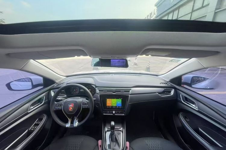Roewe i5 2019 car image #11