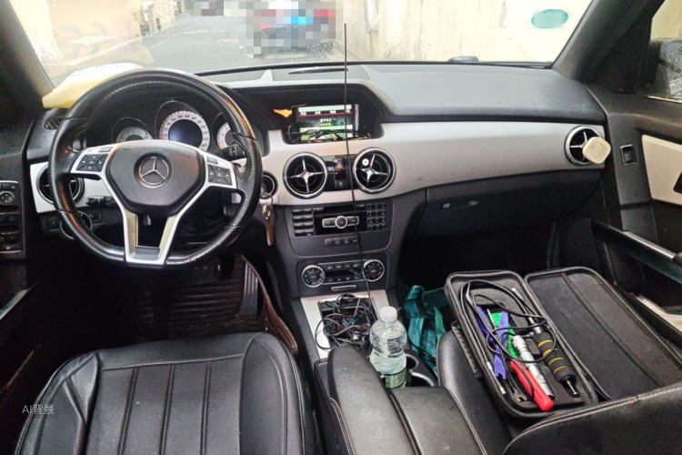 Mercedes-Benz GLK Class 2015 car image #11