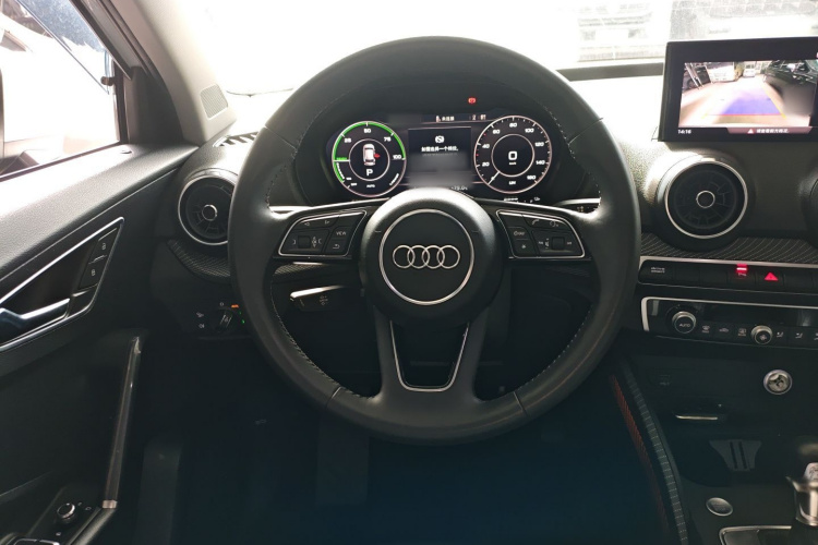 Audi Q2L e-tron 2020 car image #11