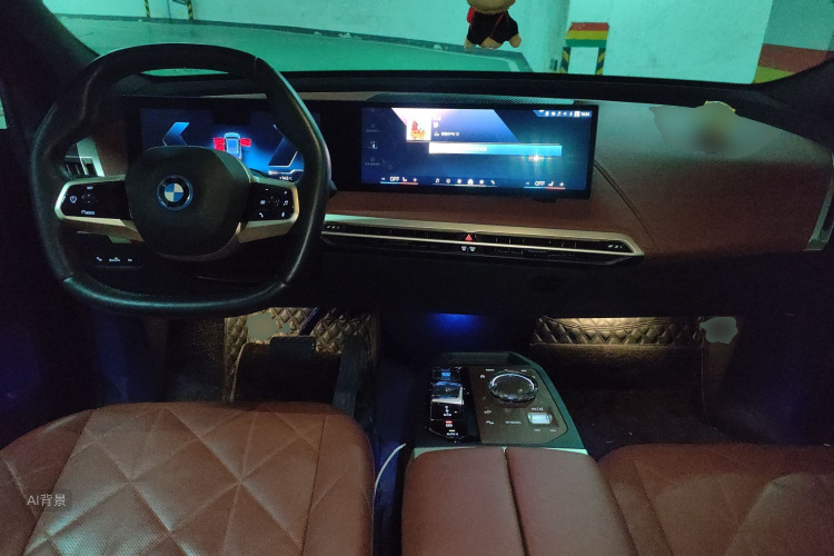 BMW iX 2024 car image #11