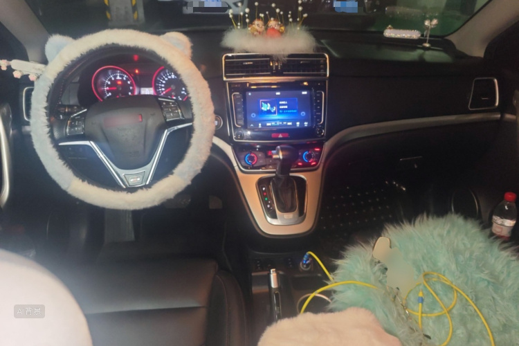 Haval H6 2015 #11 Haval H6 2015 car image #11