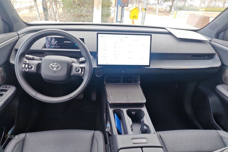 Toyota Bozhi 3X 2025 car image #11