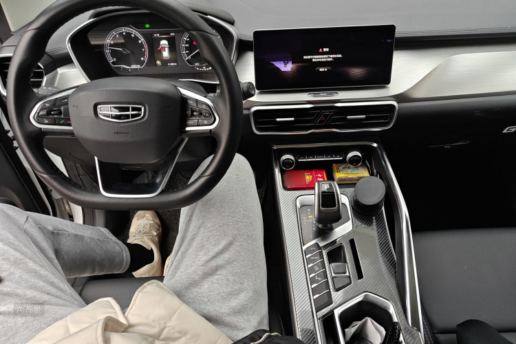 GEELY Coolray 2019 #11 GEELY Coolray 2019 car image #11