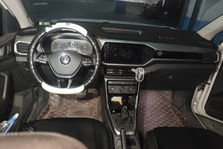 Volkswagen T-Cross 2021 #11 Volkswagen T-Cross 2021 car image #11