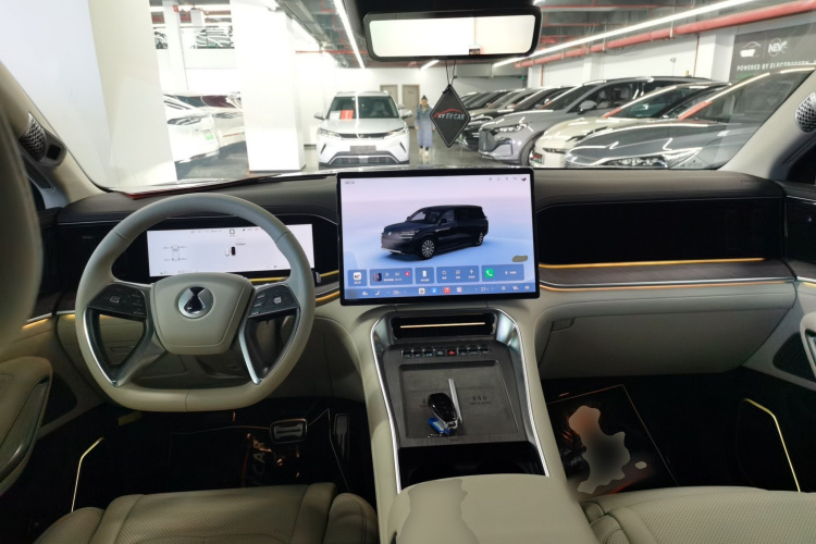 Denza N9 2025 #11 Denza N9 2025 car image #11