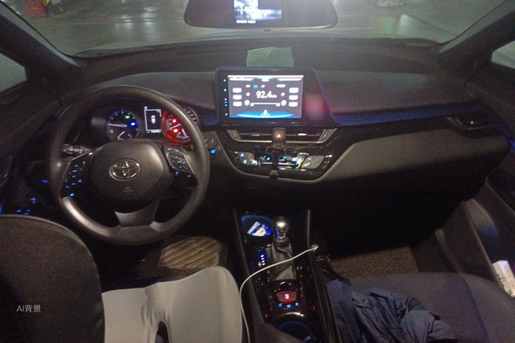 Toyota C-HR 2019 immagine di auto #11