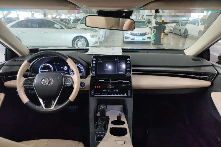 Toyota Avalon 2020 car image #11