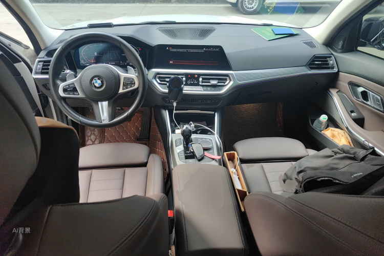 BMW 3 Series 2021 car image #11