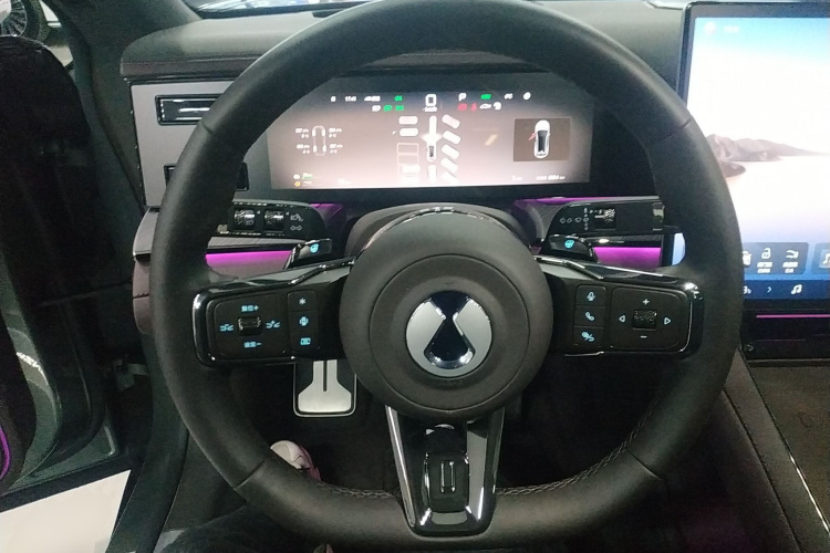 Denza Z9GT 2024 #11 Denza Z9GT 2024 car image #11