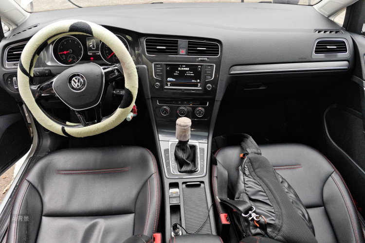 Volkswagen Golf 2017 изображение автомобиля #11