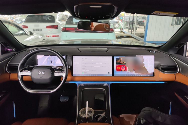 Xpeng G9 2023 #11 Xpeng G9 2023 car image #11