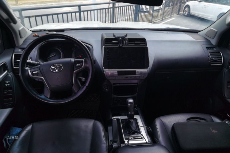 Toyota Land Cruiser Prado 2020 immagine di auto #11