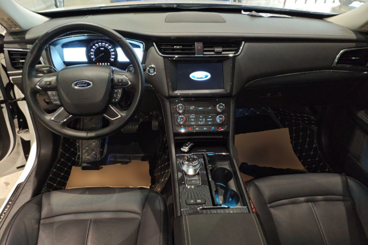 Ford Taurus 2017 car image #11