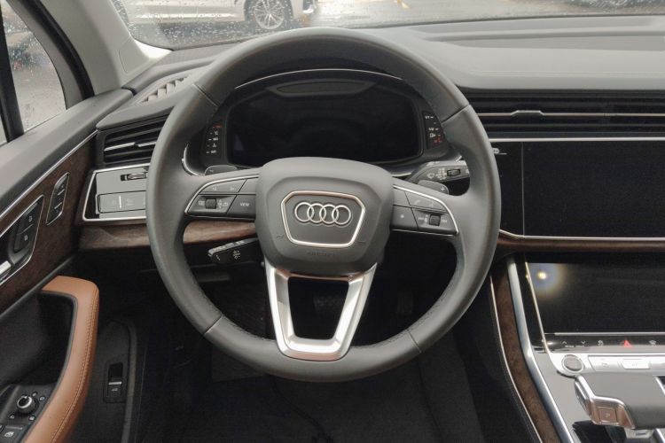 Audi Q7 2023 #11 Audi Q7 2023 car image #11