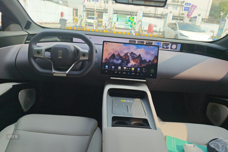 Avatr 12 2025 car image #11