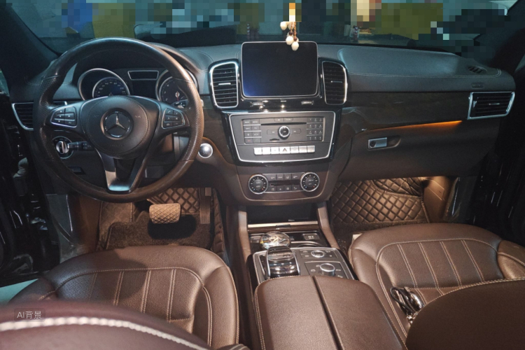 Mercedes-Benz GLS Class 2018 #11 Mercedes-Benz GLS Class 2018 car image #11