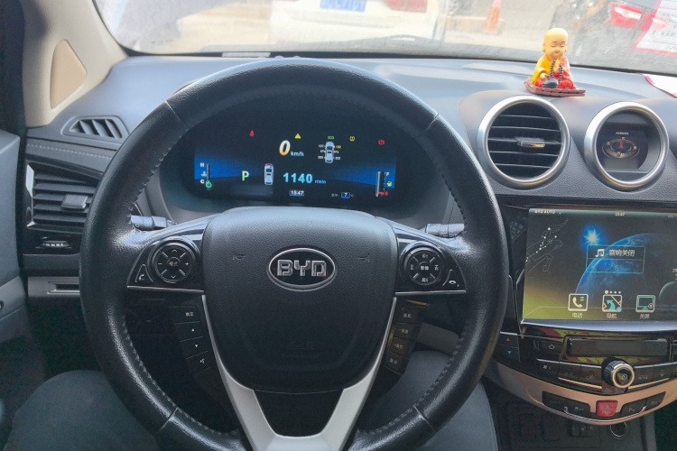 BYD S7 2018 #11 BYD S7 2018 car image #11
