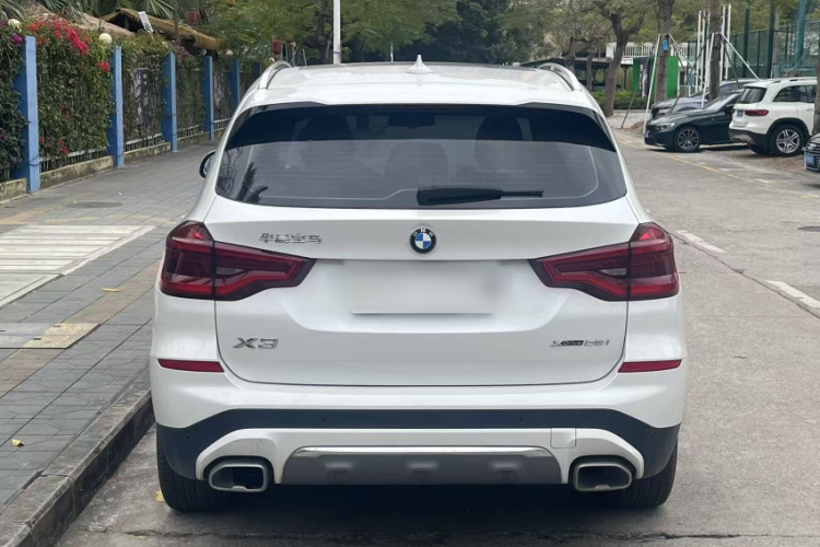 BMW X3 2020 car image #11