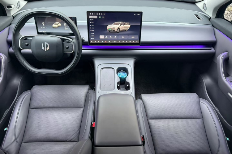 零跑汽车 零跑C10 2024 汽车图片 #11