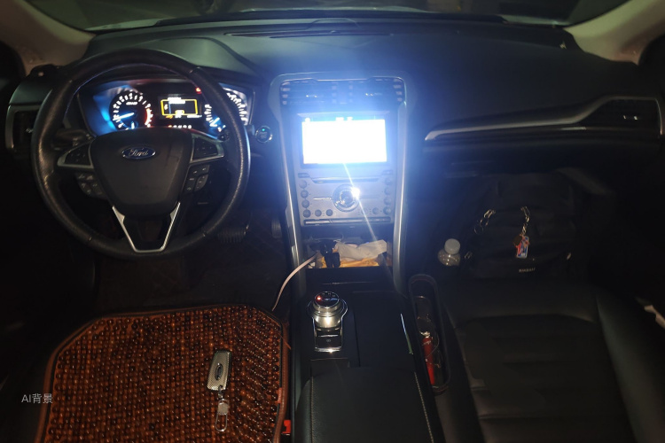 Ford Mondeo 2018 car image #11