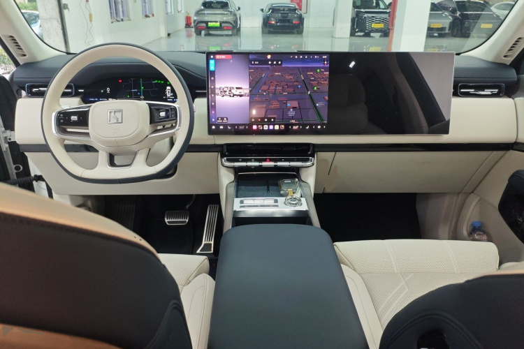 Zeekr 9X 2025 car image #11