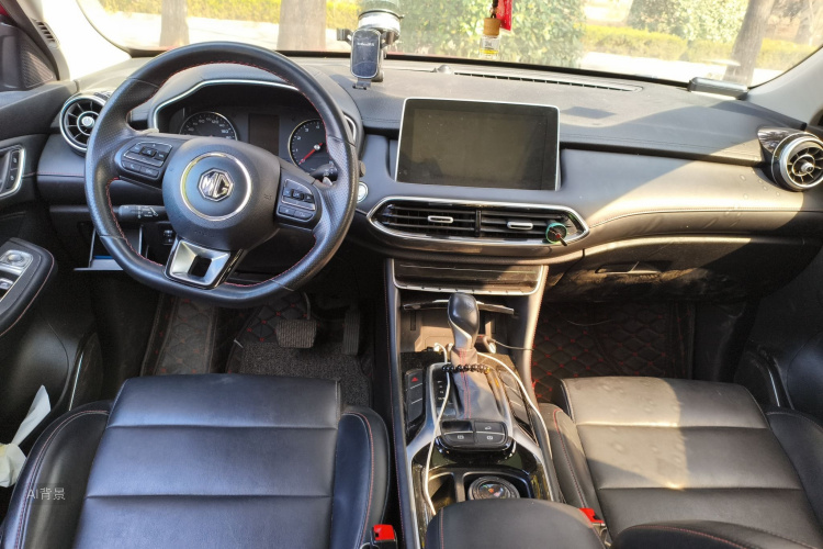 MG HS 2019 car image #11