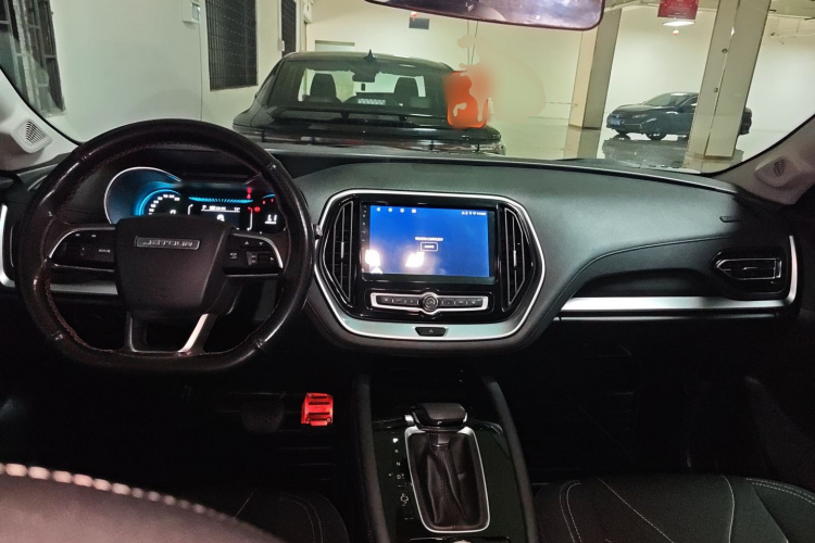 X70M 2020 car image #11