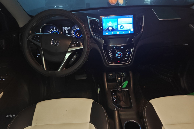Changan CS35 2018 صورة سيارة #11
