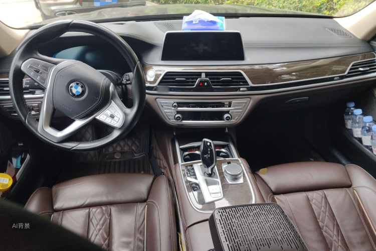 BMW 7 Series 2019 car image #11