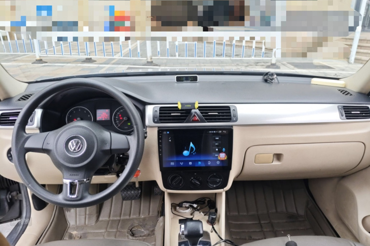 Volkswagen Bora 2012 immagine di auto #11