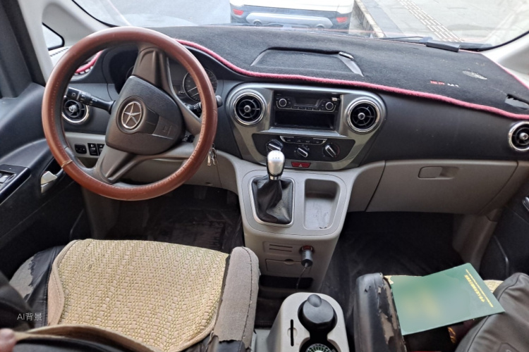 JAC 2017 #11 JAC 2017 car image #11