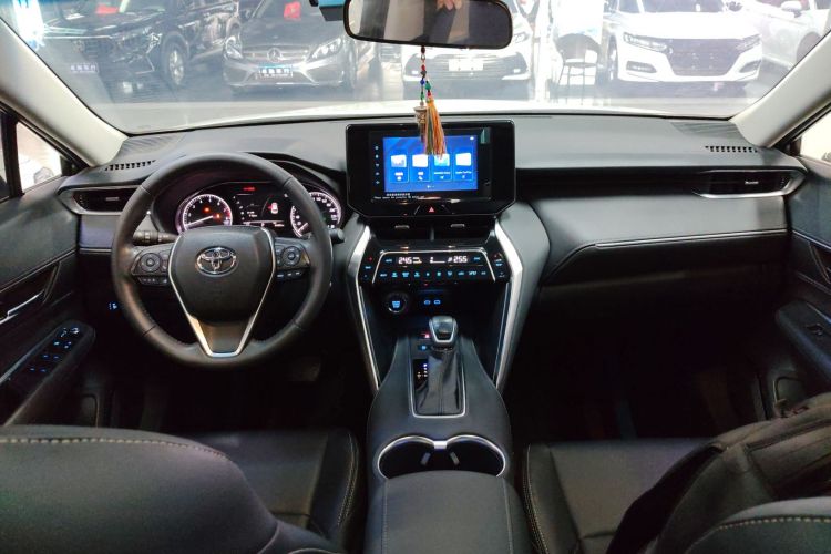 Toyota Harrier 2022 immagine di auto #11