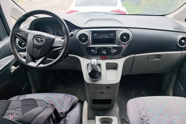 JAC 2015 #11 JAC 2015 car image #11