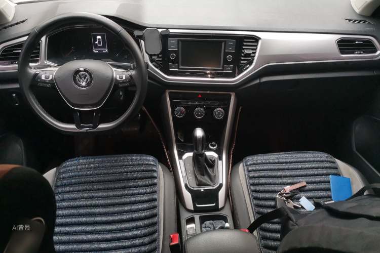 T-Roc 2020 car image #11