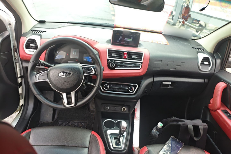 JAC 2018 #11 JAC 2018 car image #11