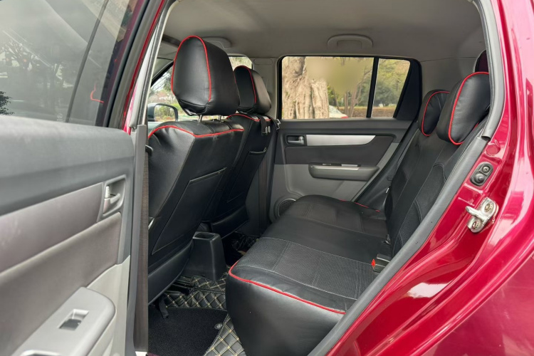 Suzuki Swift 2016 car image #11