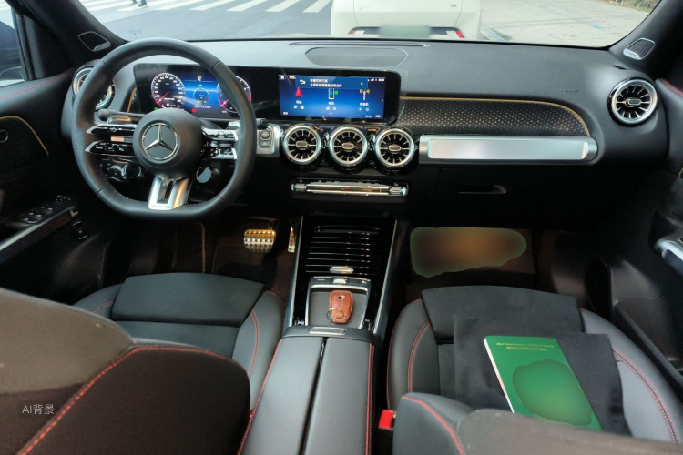 Mercedes-Benz GLB AMG 2025 car image #11