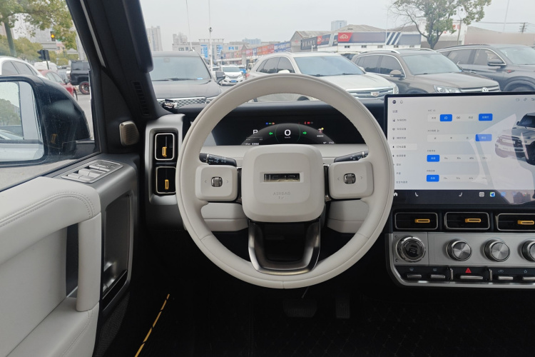 2025 car image #11