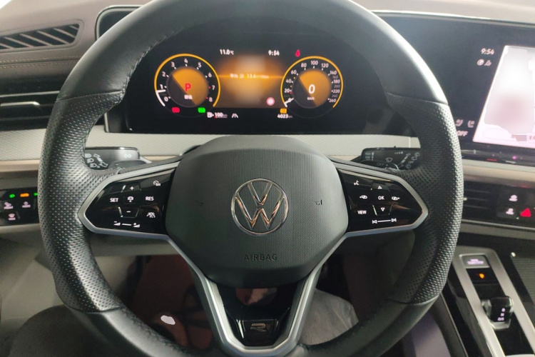 Volkswagen Tavendor 2023 car image #11