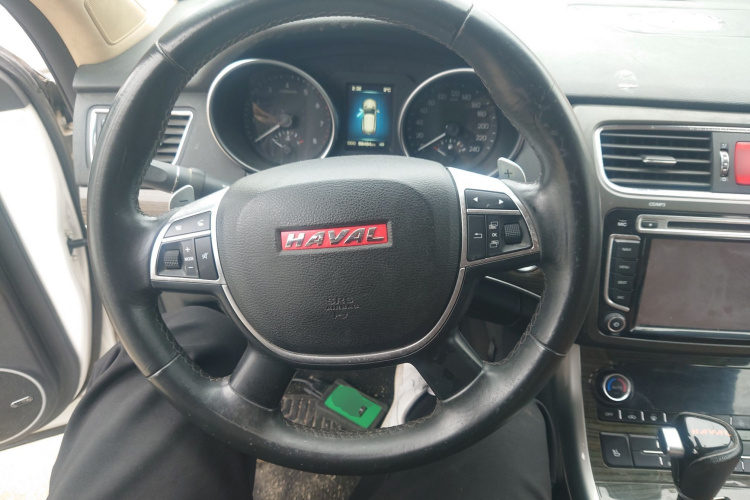 Haval H8 2015 изображение автомобиля #11