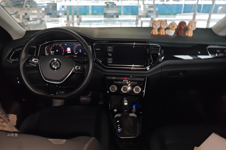 Volkswagen T-Roc 2019 car image #11