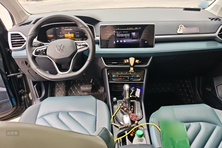 Volkswagen Tharu 2024 immagine di auto #11