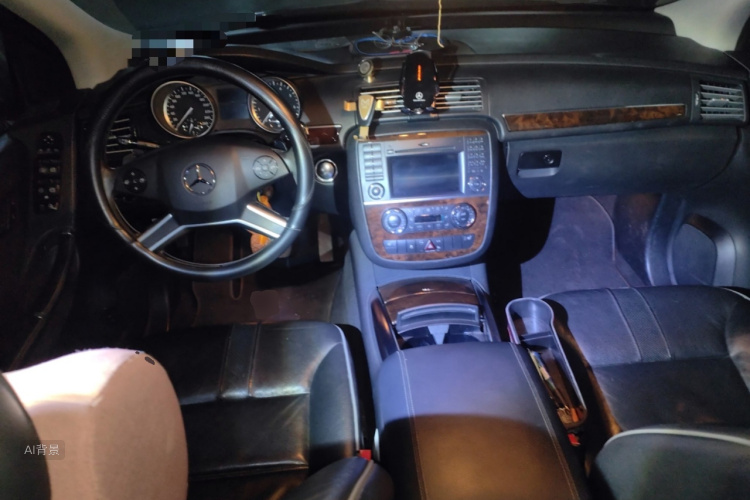 Mercedes-Benz R Class 2012 immagine di auto #11