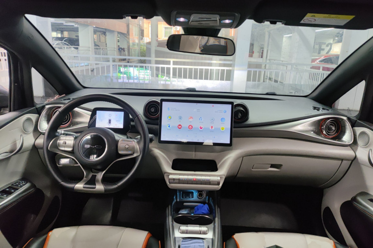 BYD Dolphin 2022 #11 BYD Dolphin 2022 car image #11